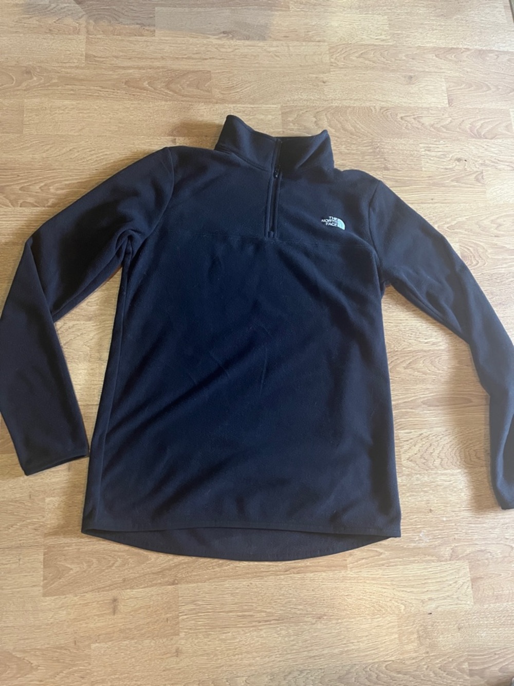 The North Face Women’s Black Half-Zip Fleece Pullover